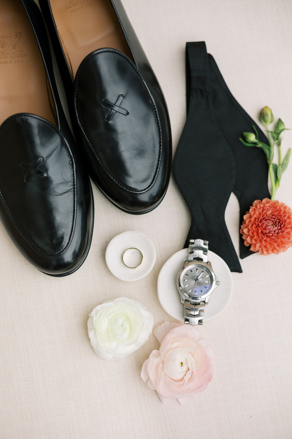 Diana-Brewer_Emily-Calvin_1Details-15