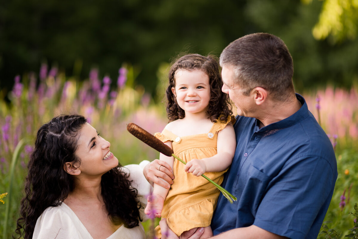 Boston-family-photographer-bella-wang-photography-Lifestyle-session-outdoor-wildflower-44