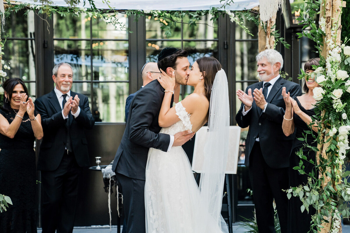 Metro-Detroit-Wedding-Photographer_73