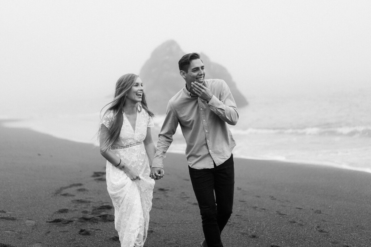 Natalie + Jonathon San Francisco Marin Headlands Black Sands Beach Engagement Cassie Valente Photography 0023