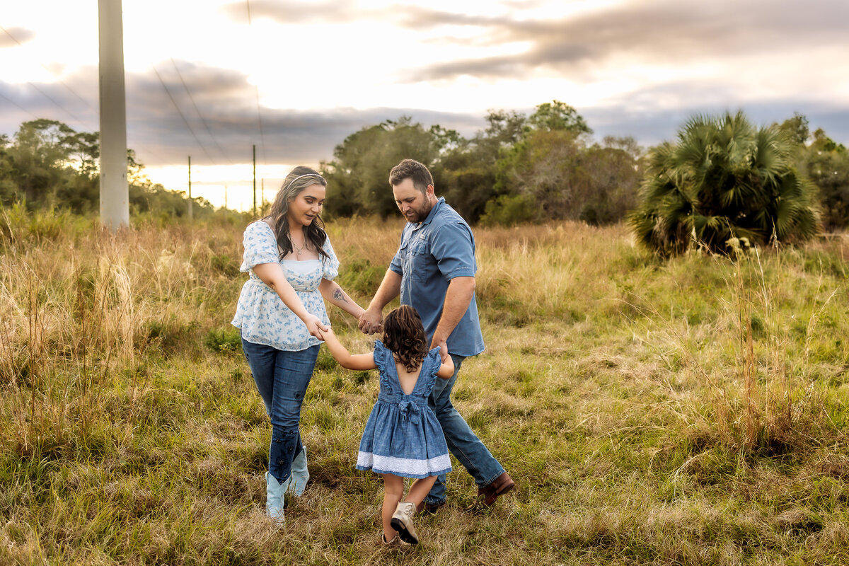 Biederwolf-Family-Session+Caloosahatchee-Creeks-Preserve+North-Fort-Myers+Florida+Jordin-9804-2