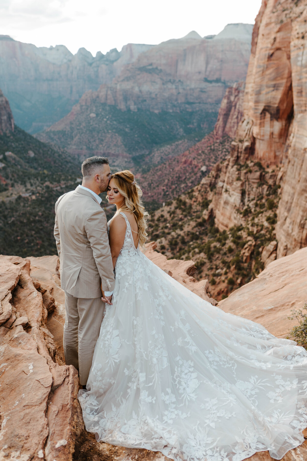 Canyon Overlook Trail Elopement