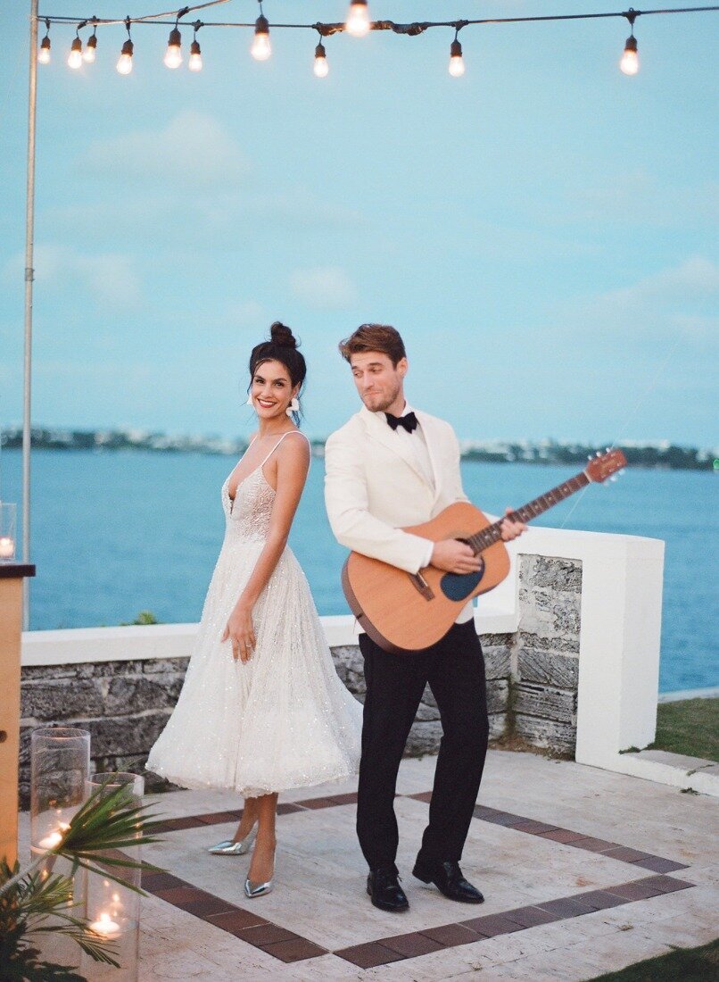 Style-Me-Pretty-Island-Dinner-Party-Dasfete-25