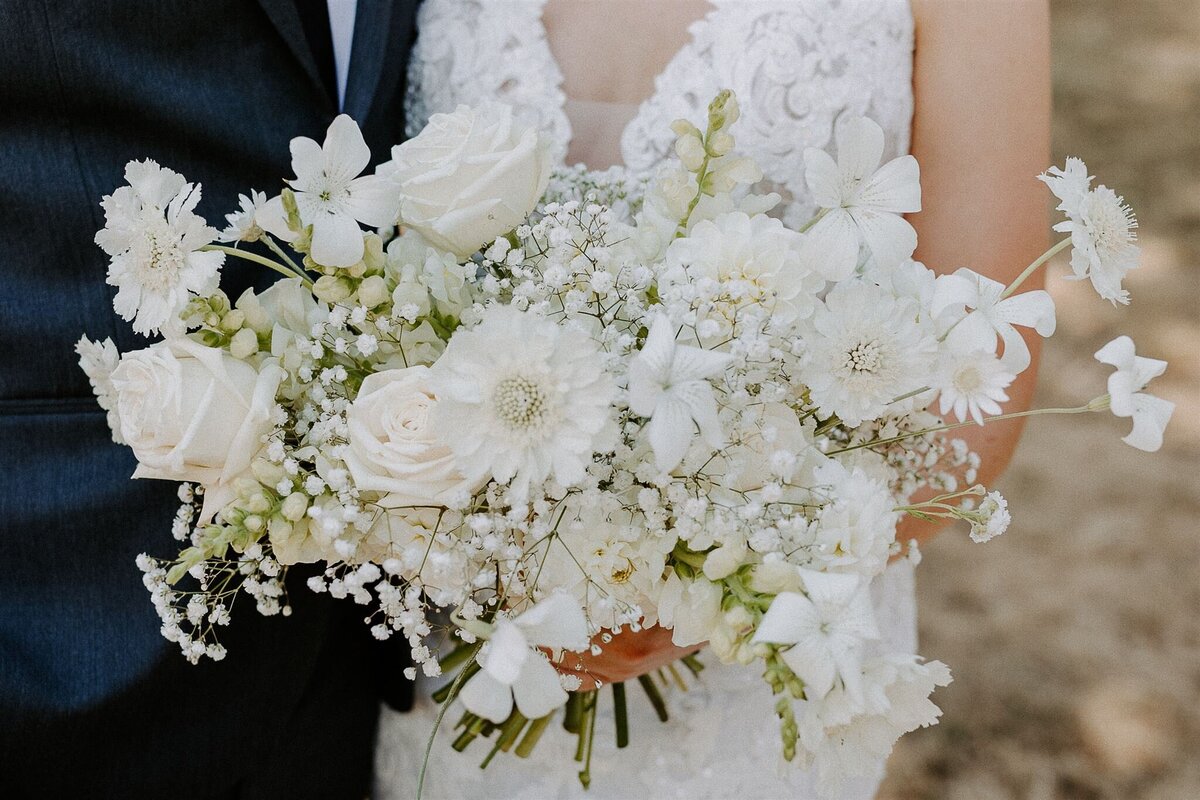 White wedding flowers
