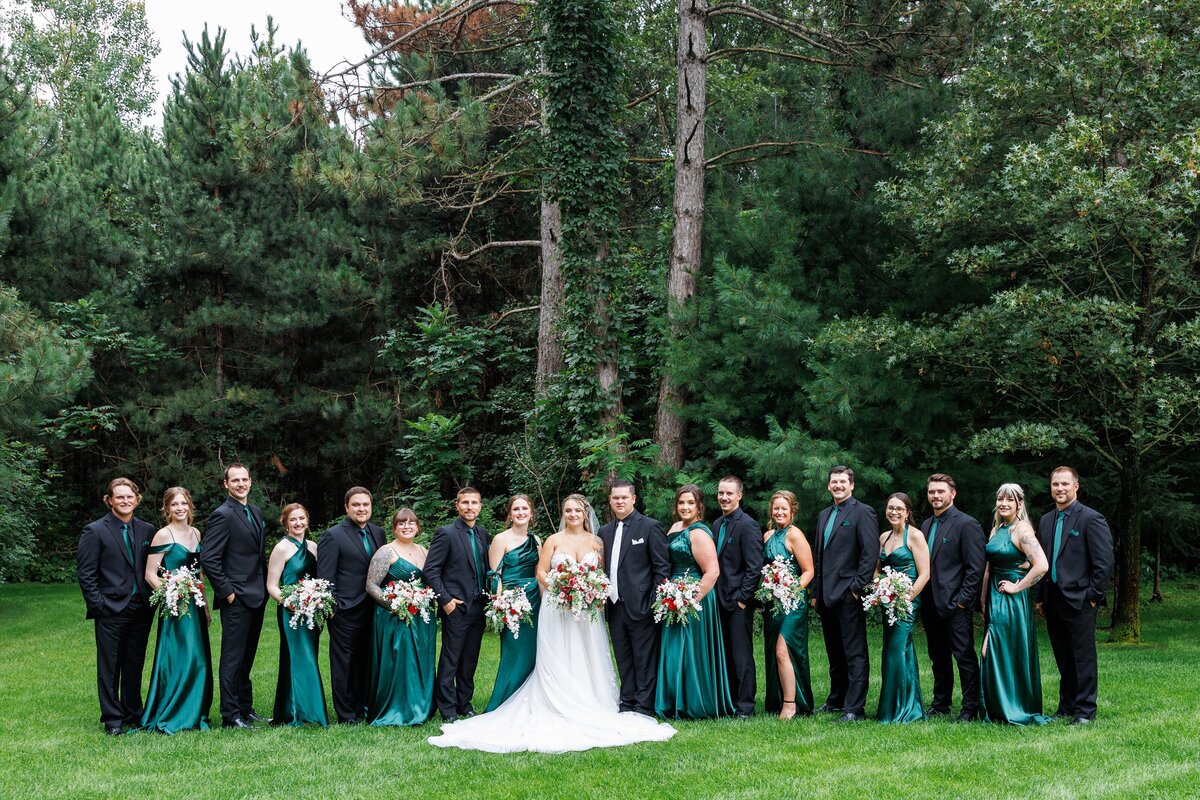 410-Shanda-Matt-Wedding-Photographer-St-Cloud-Brainerd-MN-MindiJenningsPhotography