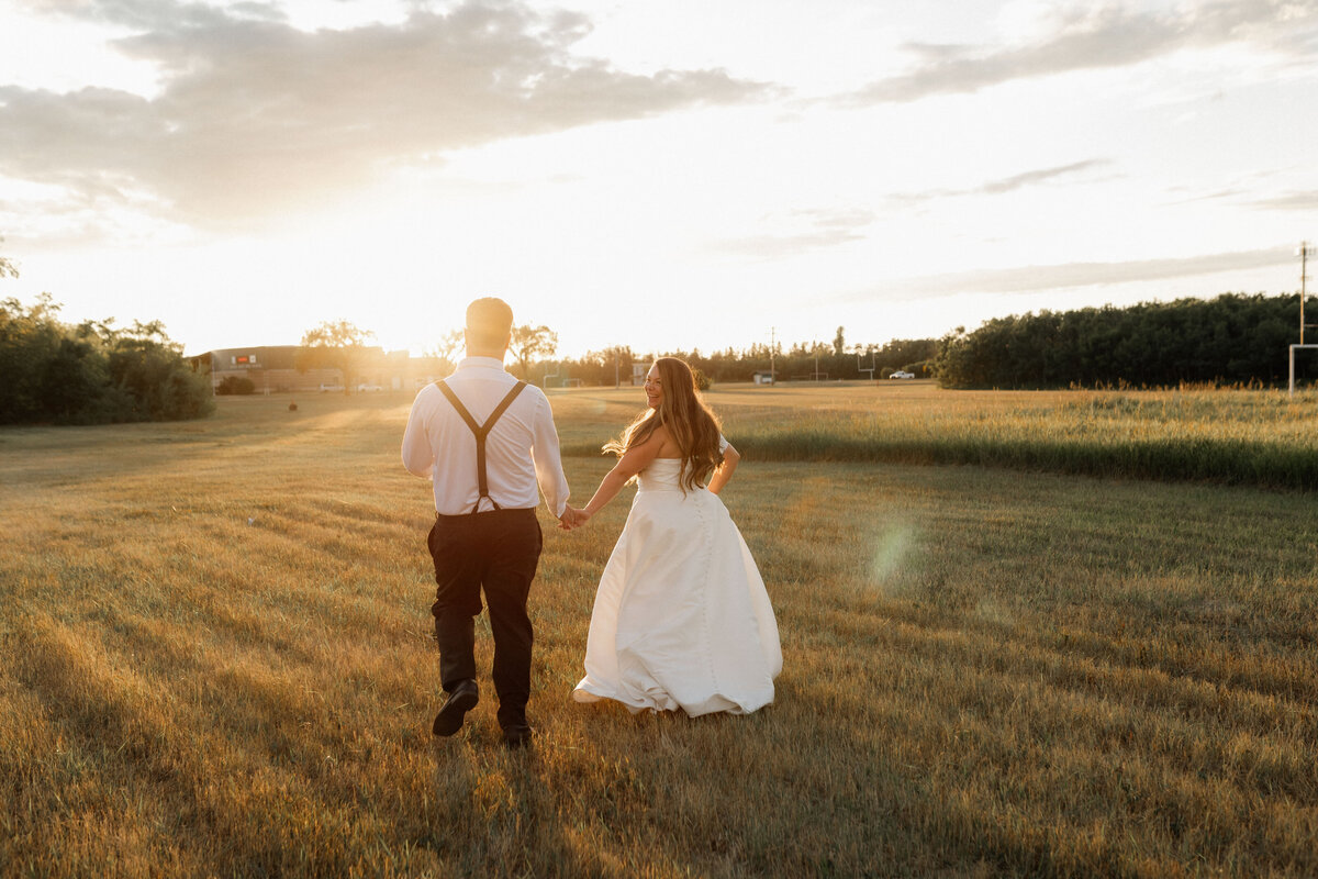 Elegant Wedding Golf Course Sunset Champagne182