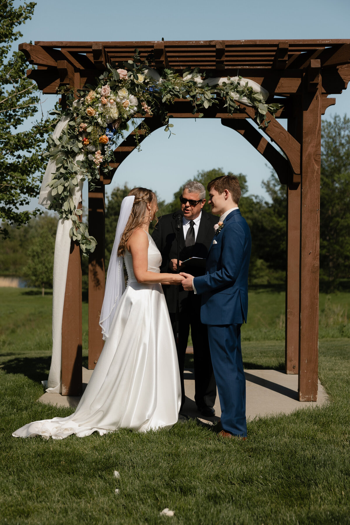 Sydney and Brant's Rustic Midwest Wedding Photography-386