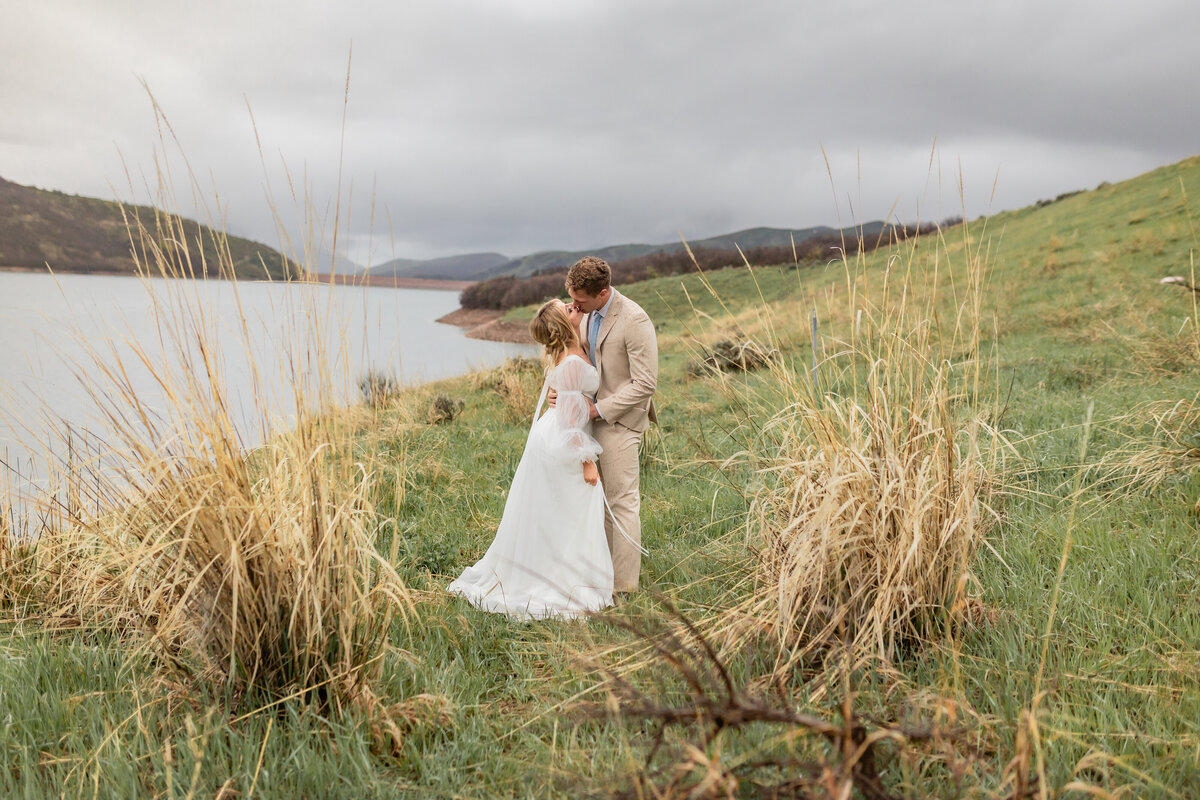 Elopement Photographer Sandy Utah Savvy Shoots Photography