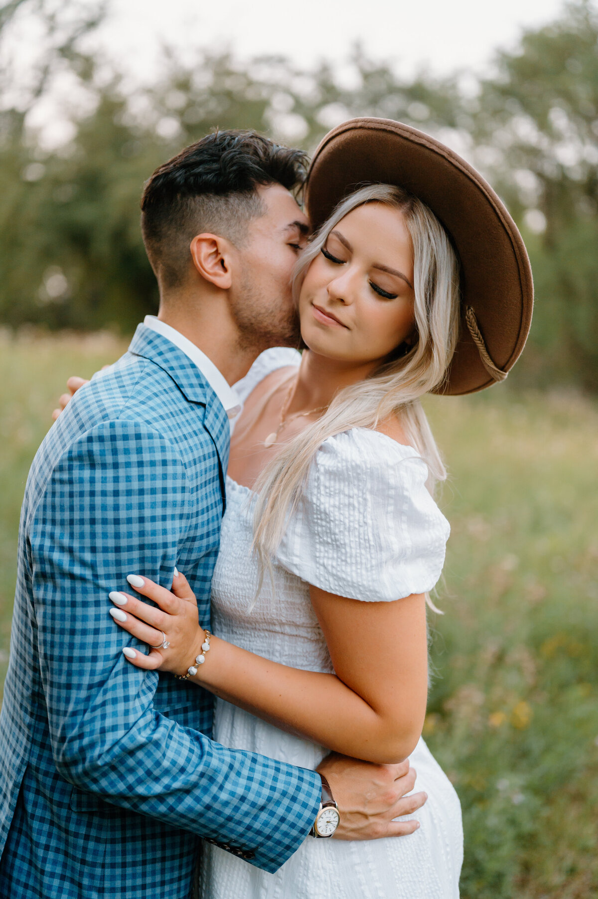 fargo-north-dakota-engagement-session-julianna-mb-photography-31