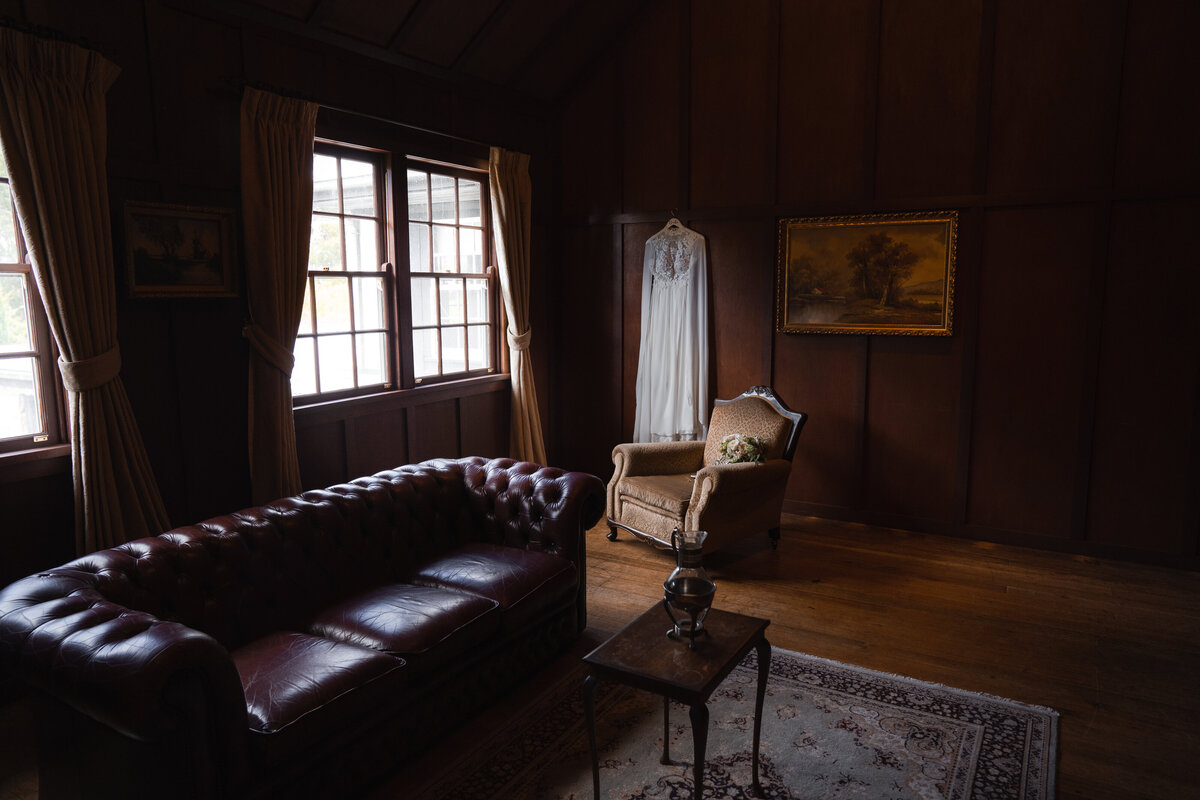 Marybrooke Manor wedding photos by Jake Grinde