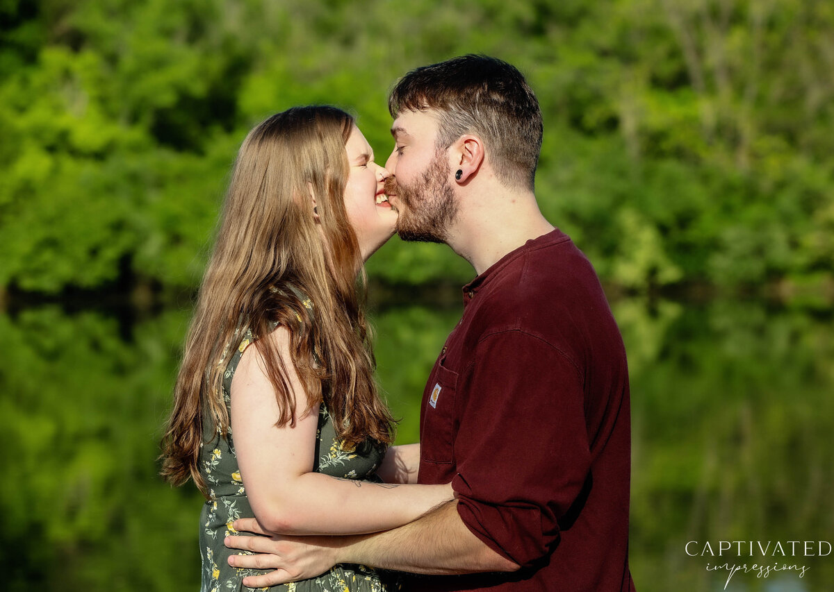 Engagement-Photo-Session-Couple-Kissing-love