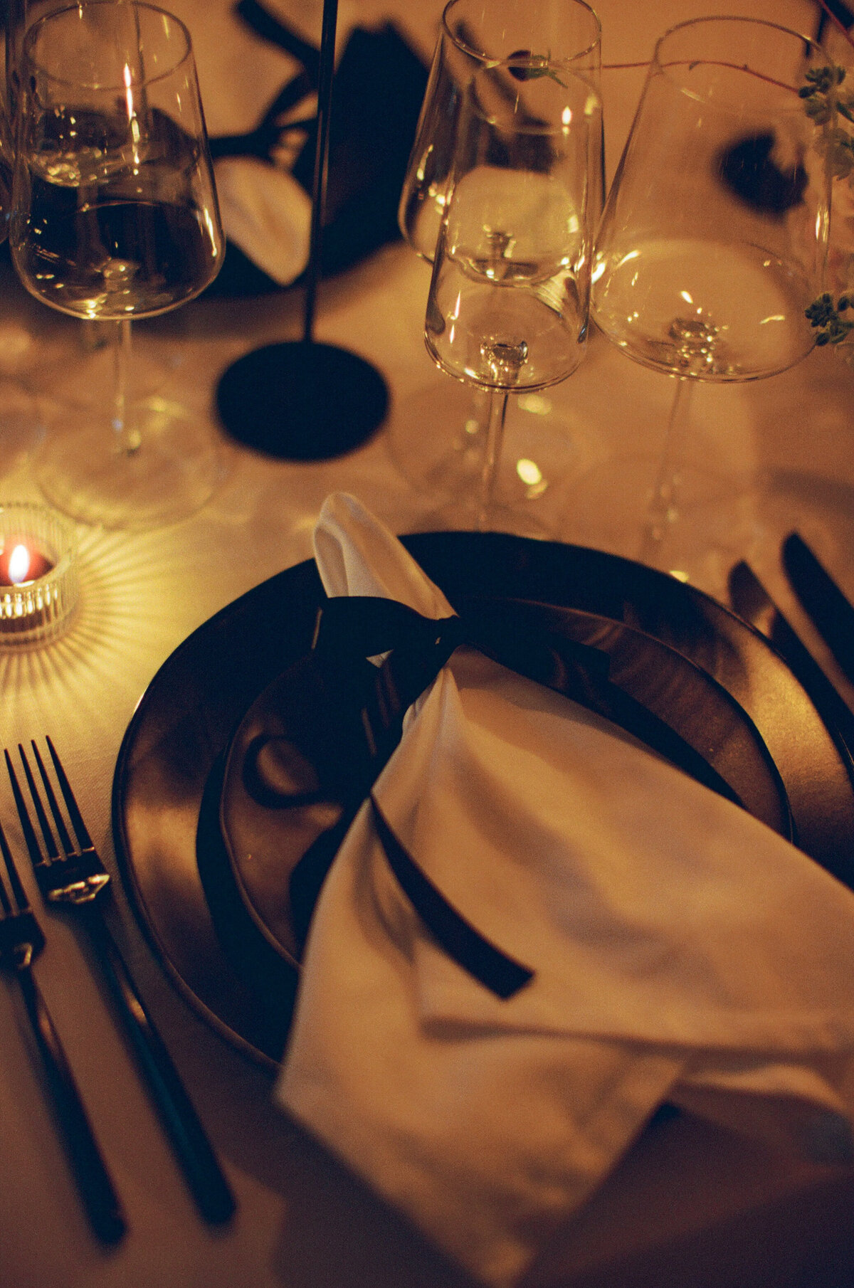 Sibley Events and Design - Black and White Place Setting