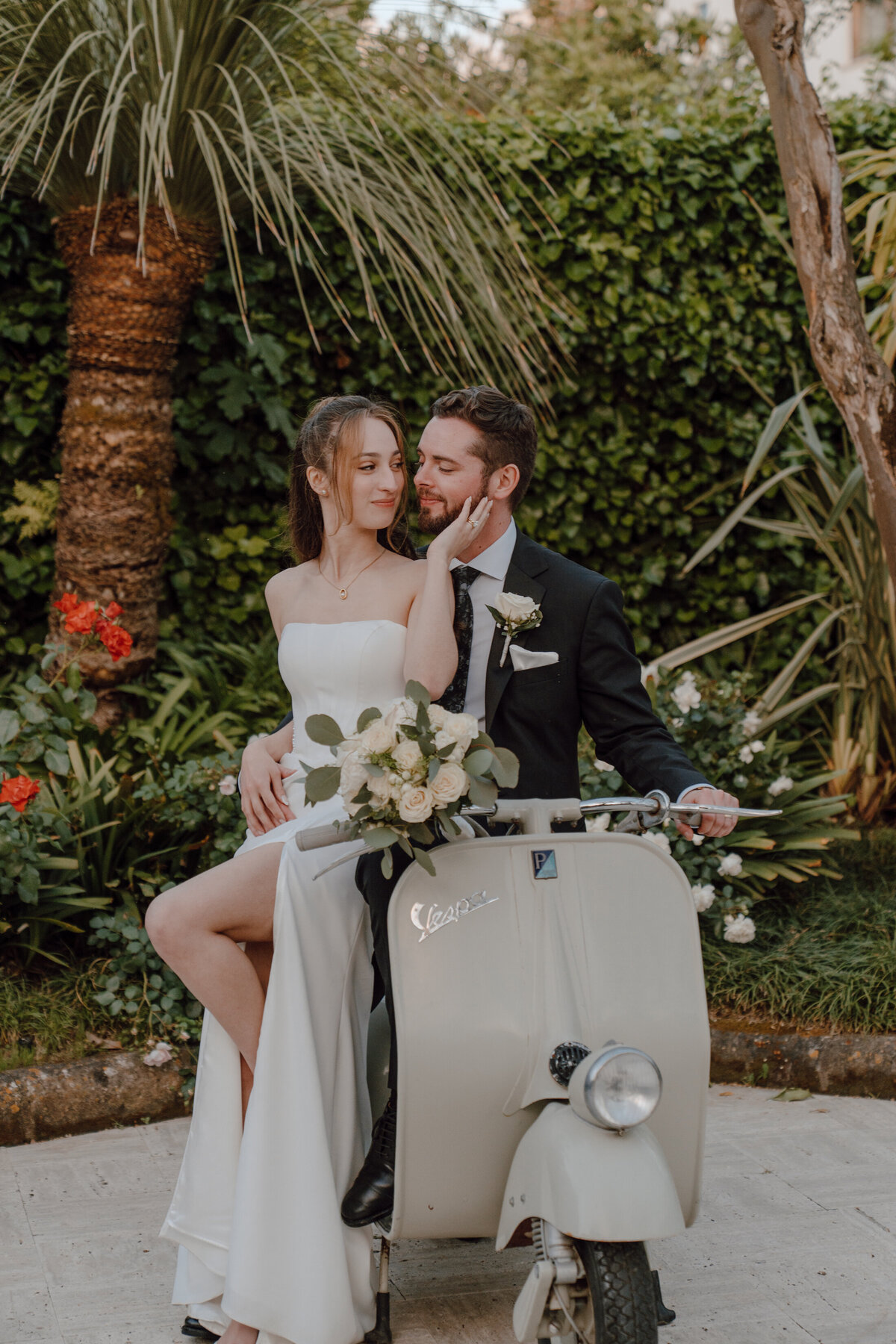 Newlywed-Portraits-Sorrento-Italy-218