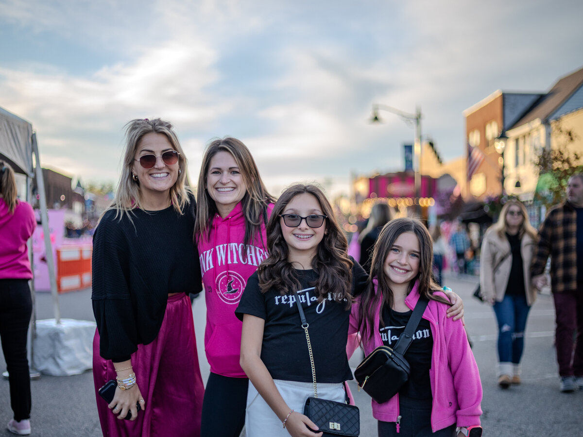 PINKWITCHESNIGHTOUT-SISTERS-DENVILLE-539