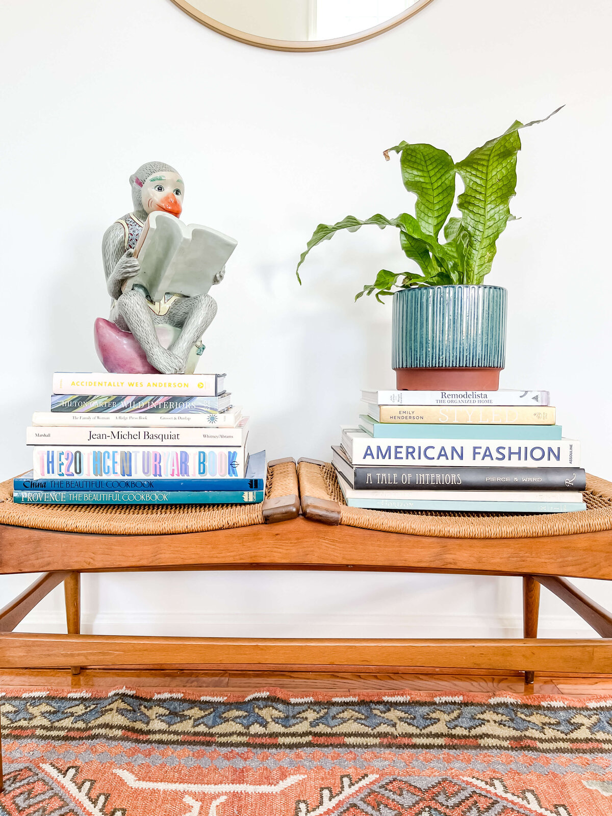 vintage-bench-in-entryway