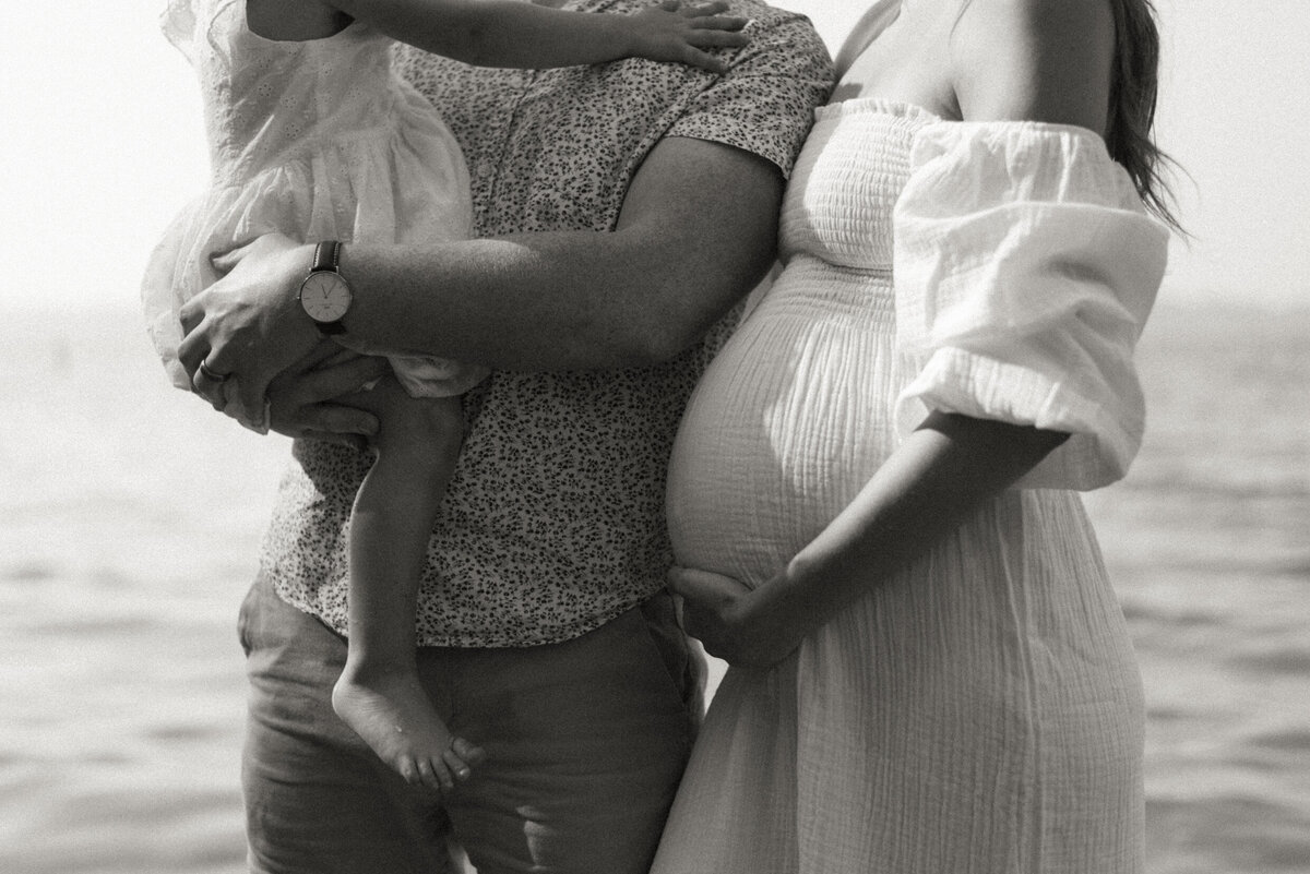 AllieJenningsPhoto-SmithFamily-Maternity-II-beach-barrie-21