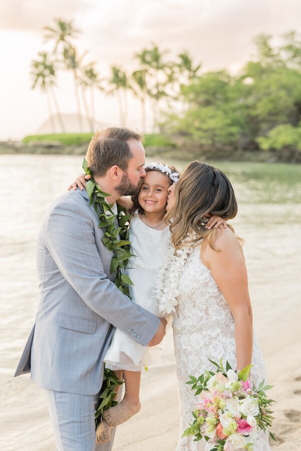hawaii vow renewal packages oahu by Simple Oahu Wedding