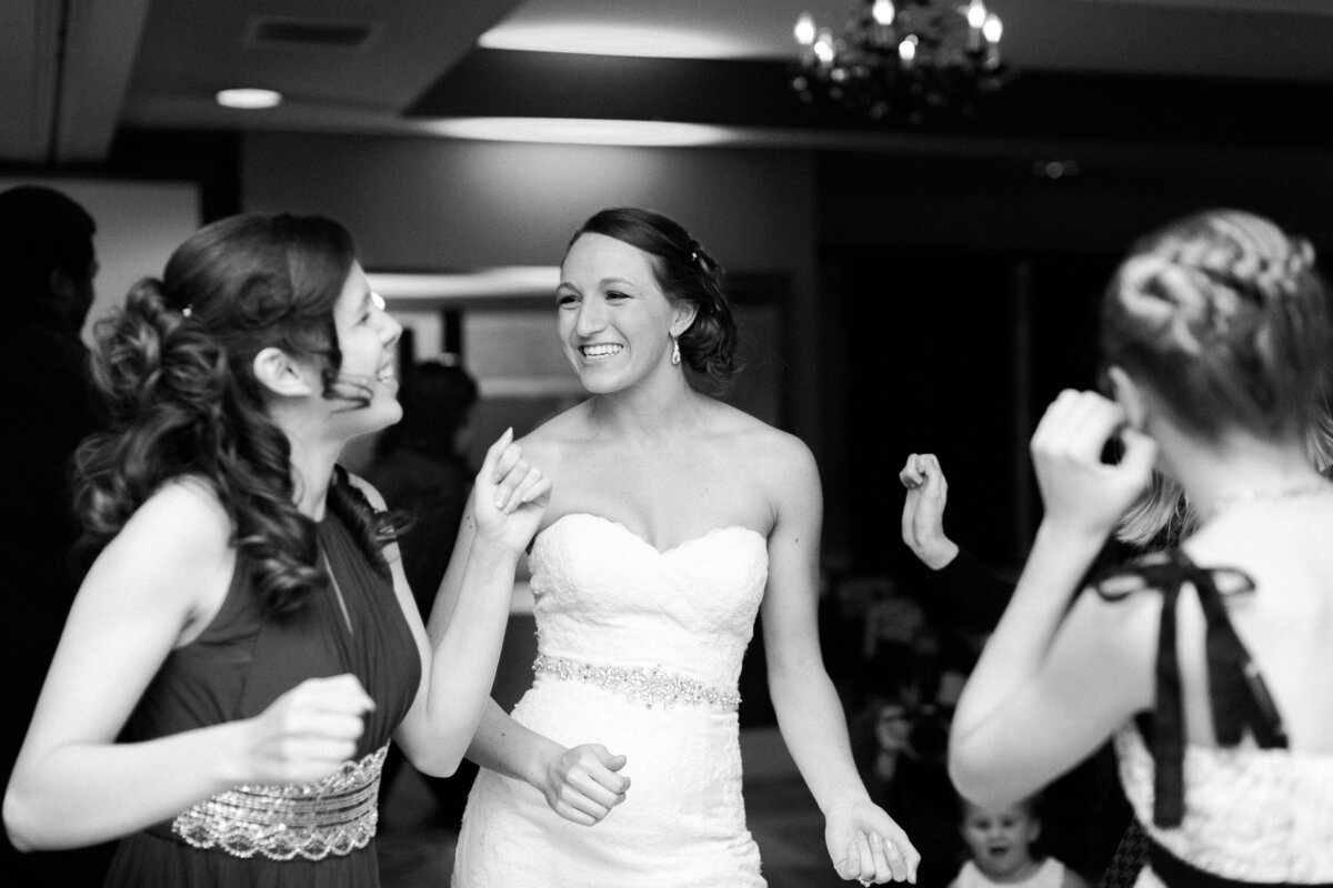 san_antonio_austin_texas_wedding_photographer-country-club-KnB-1247