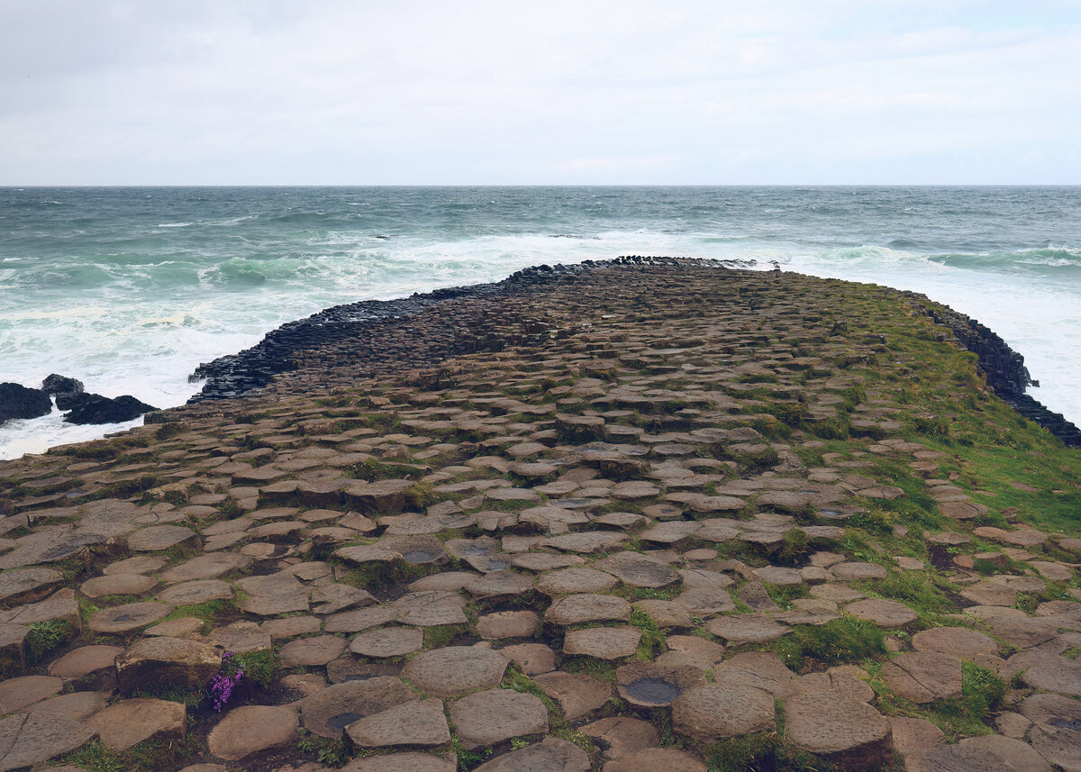 IrelandGiantsCauseway-DeNoiseAI-low-light