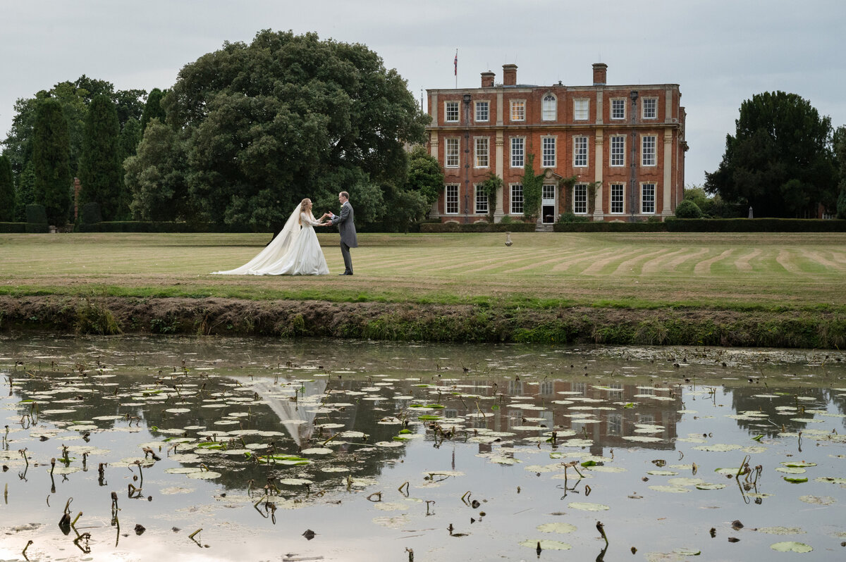 Chicheley-Hall-wedding-photography-1040