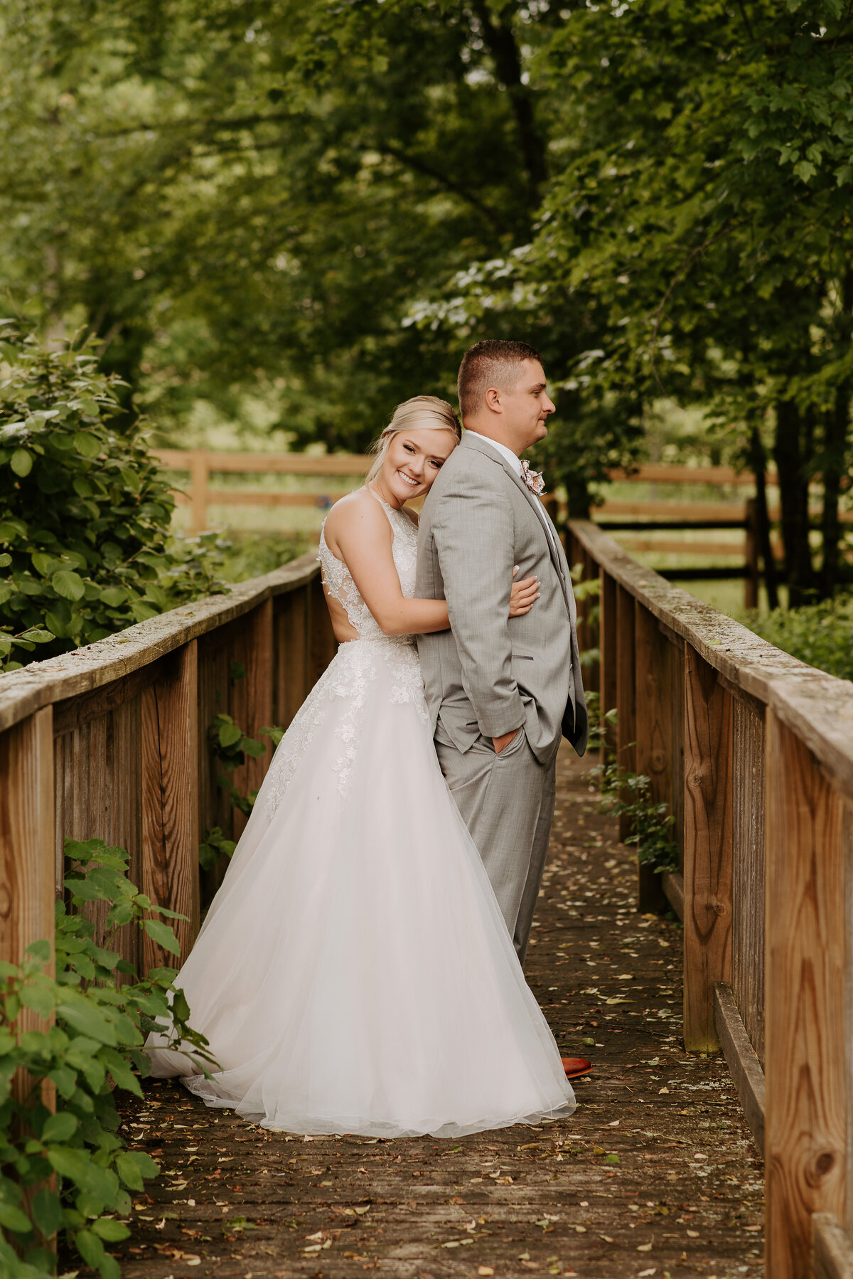 Intimate weddings in the green trees and open fields of Tunnel Springs Park in North Salt Lake, Utah.