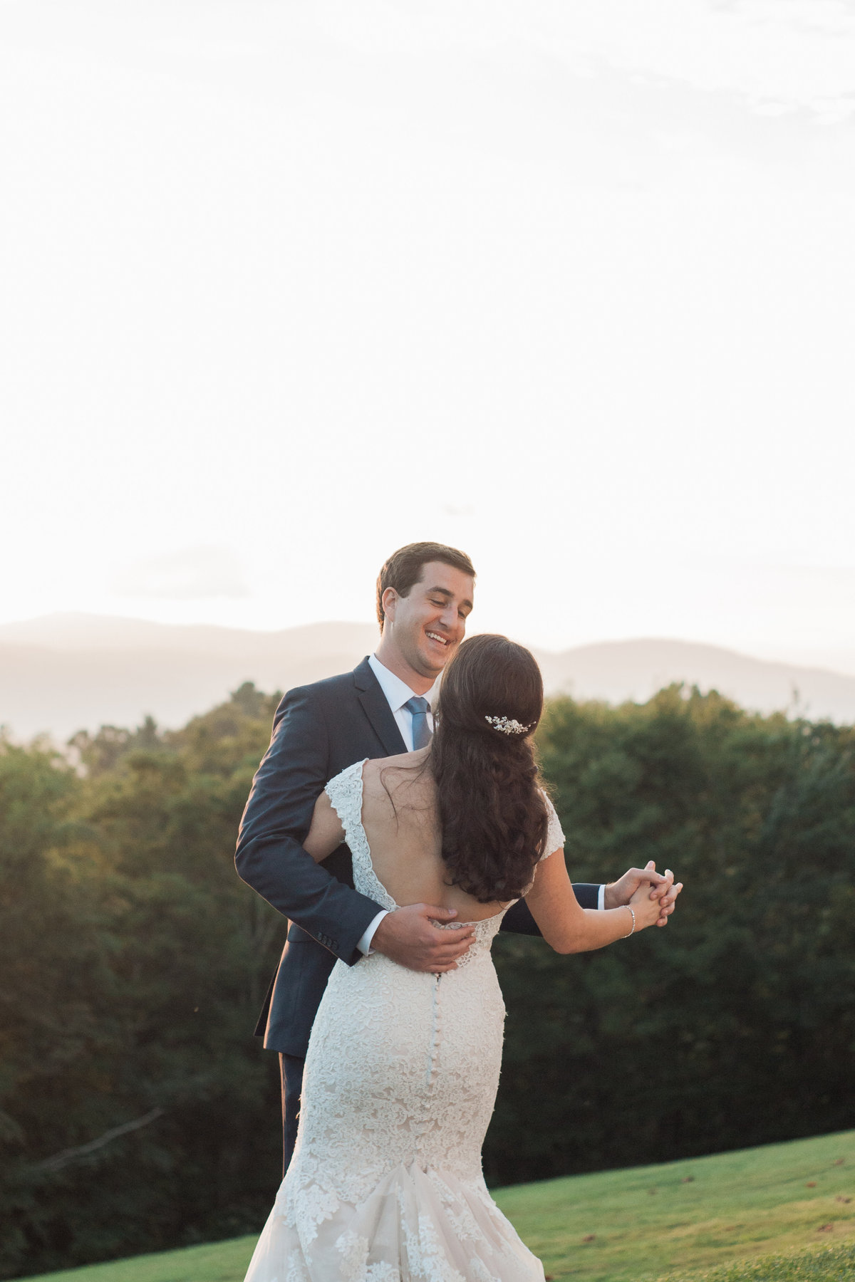 Destination wedding ceremony photographed at Westglow Resort by Boone Photographer Wayfaring Wanderer. Westglow is a gorgeous venue in Blowing Rock, NC.