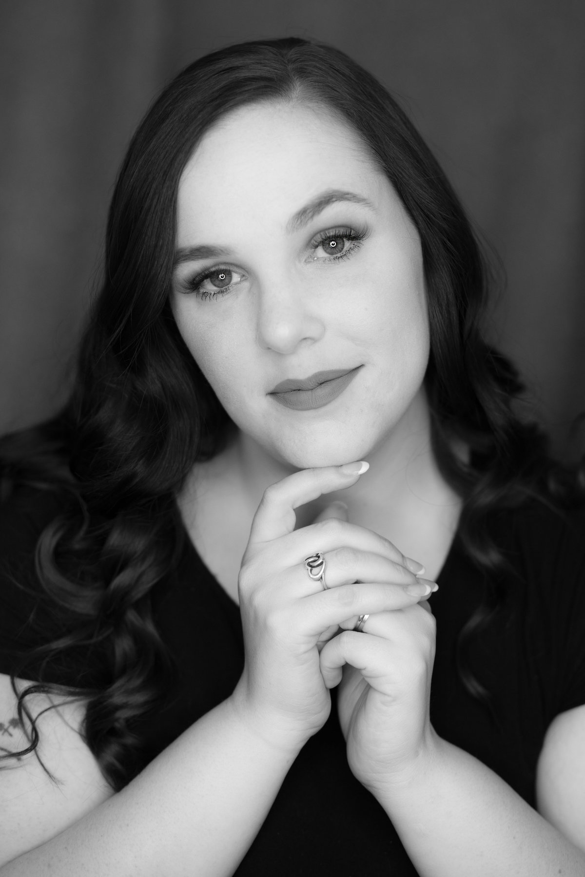 monroe_photographer_a_focused_life_photography_personal_brand_photo_branding_athens_headshot_lash_extension_soft
