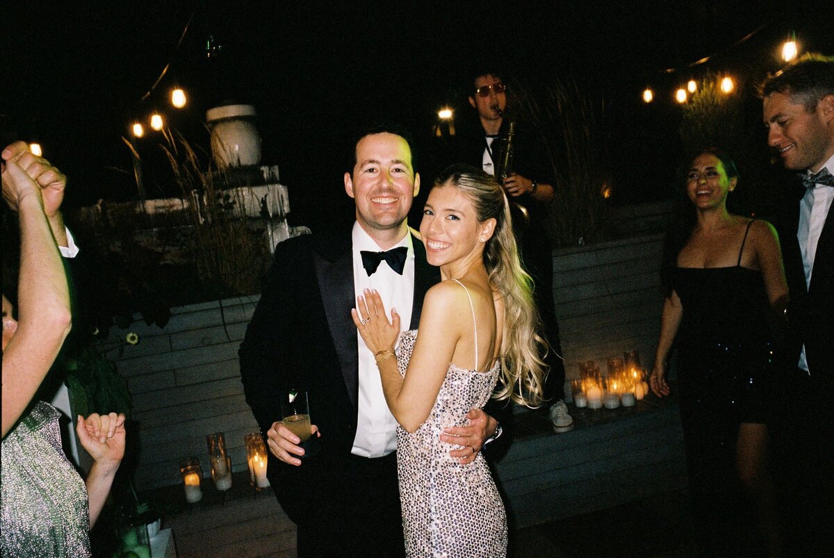 chicago-film-wedding-photographer-bixi-beer-129
