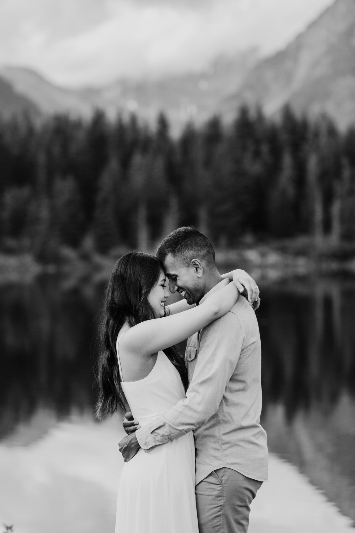 Gold Creek Pond Engagement_Megan Montalvo Photography_0043