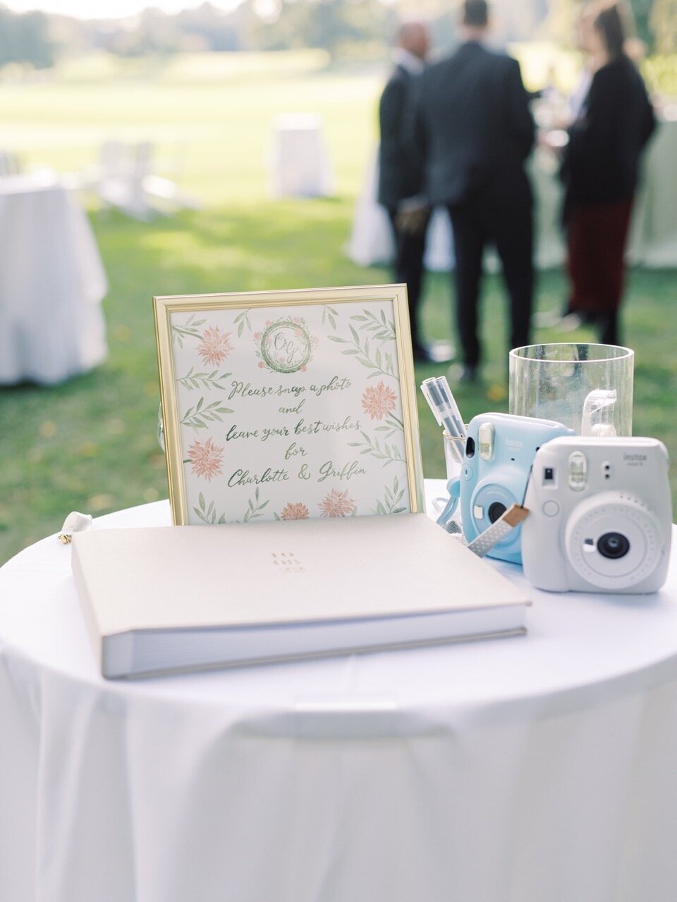 LA VIE EN ROSE WEDDING PHOTOGRAPHERS