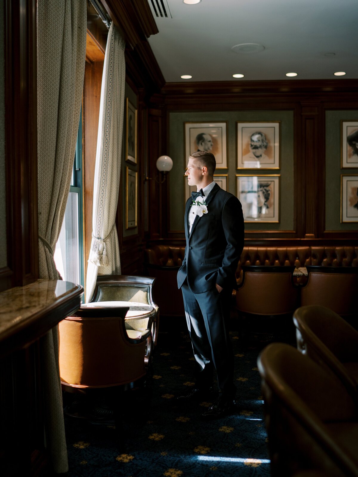 Danielle-Defayette-Photography-The-Willard-Wedding-DC-345