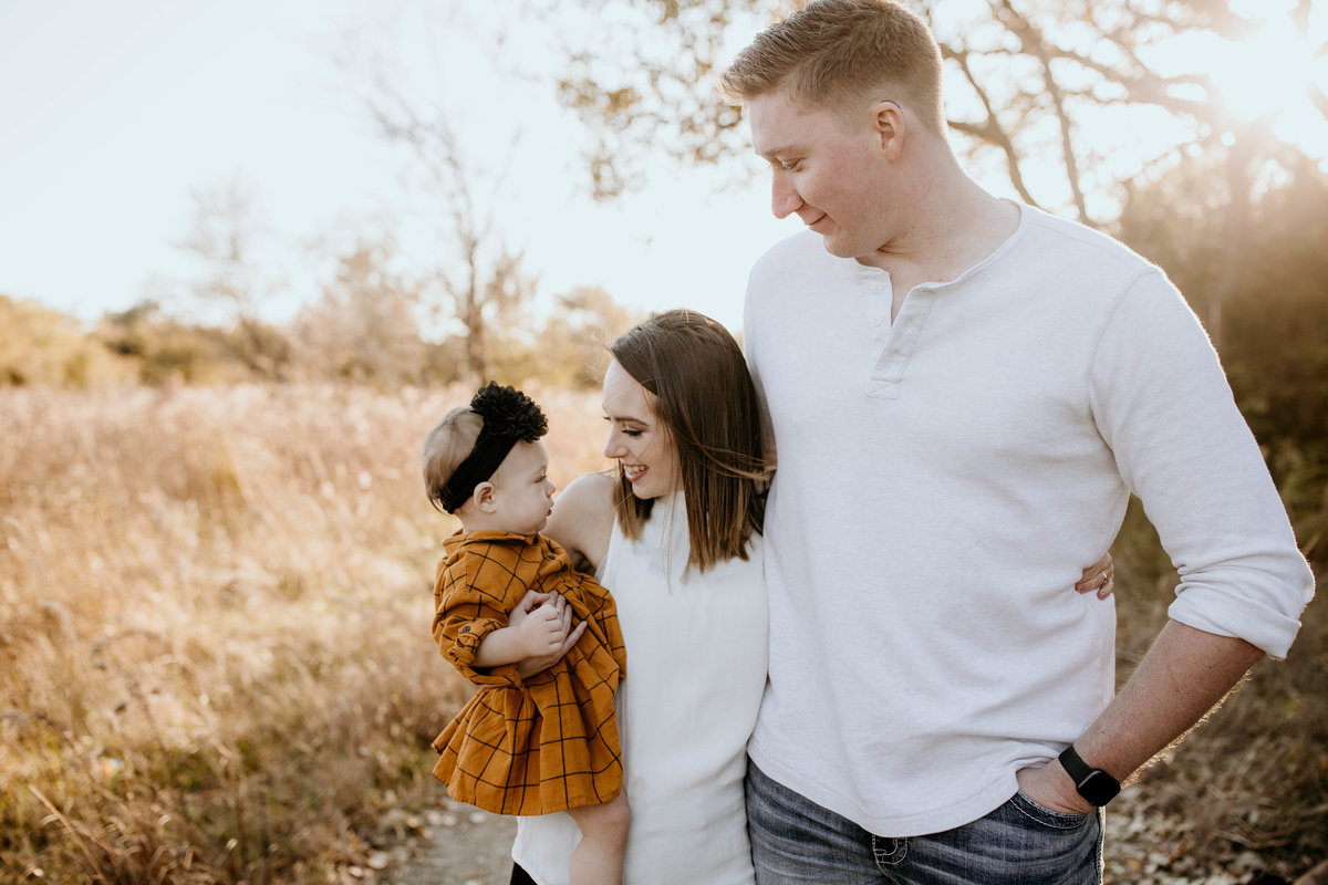 Brenna Walker Family Session Fall 2019 - Wichita Photographer - Andrea Corwin Photography (31 of 100)