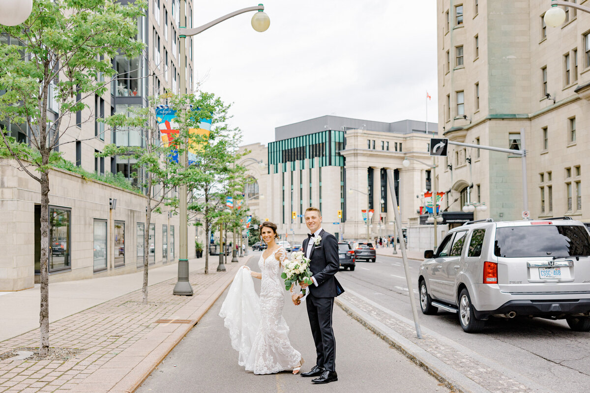 hannah-braden-ottawa-wedding-shaw-centre-2023-124