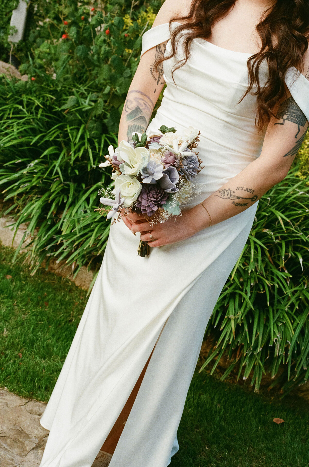 Lindsey&AlexWeddingPhotos_Film_AustinWeddingPhotographer_HereafterFilms_-31