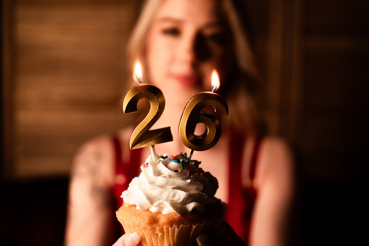 Artistic birthday boudoir photography