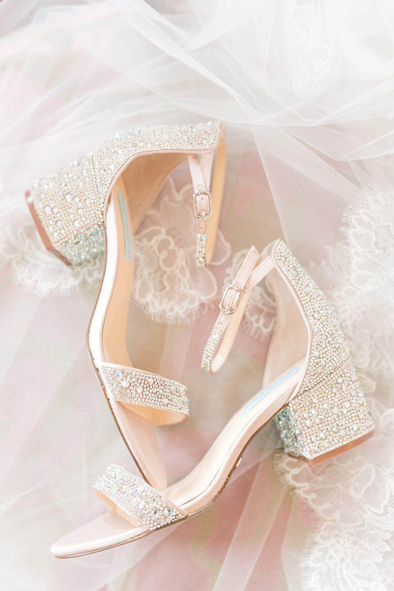 Howie Mansion photographer | Orlando photographer | Howie Mansion photographer  | Amalie Orrange | Howie Mansion wedding couple | Howie Mansion Howey in the hills florida