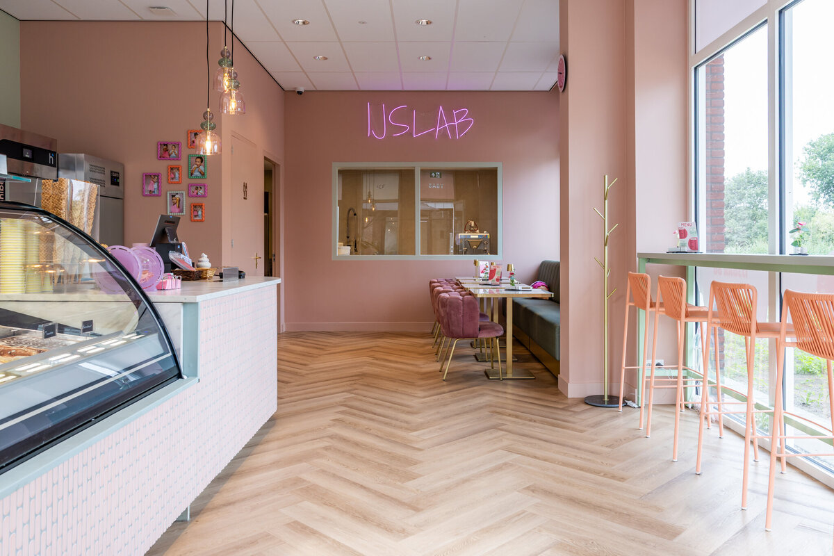 Ijsbar80 LR-11
