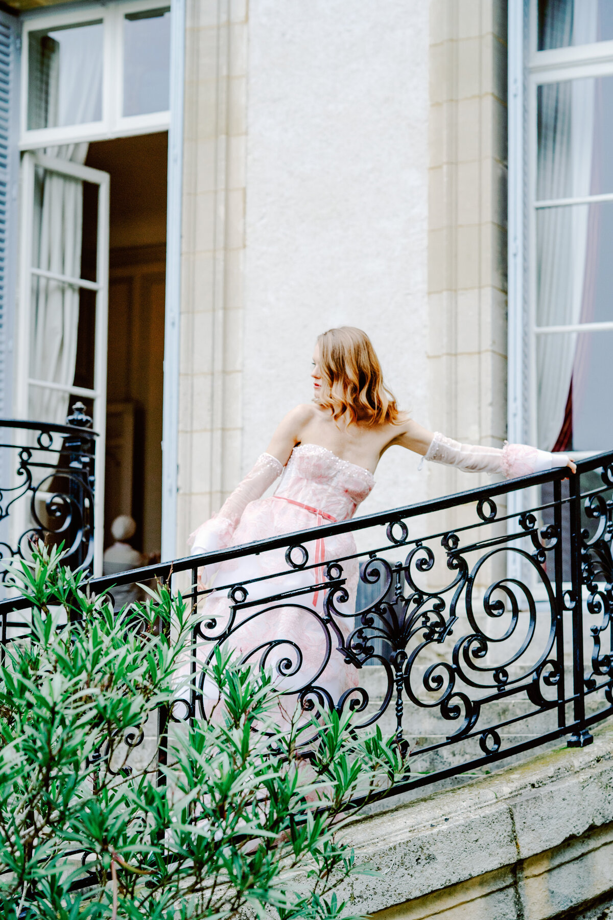 Bridal session at Château Bouffémont photographed by Lake Como Wedding photographer