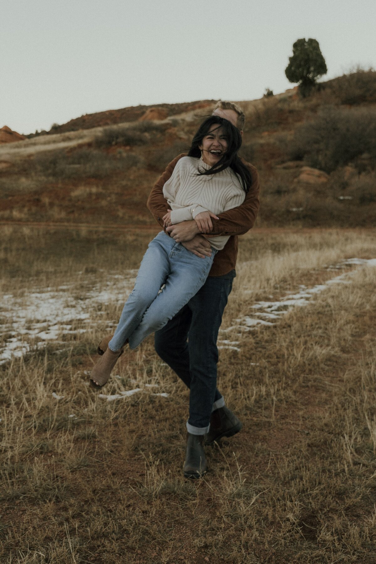 andres-molina-RbLe3DFDa3w-unsplash