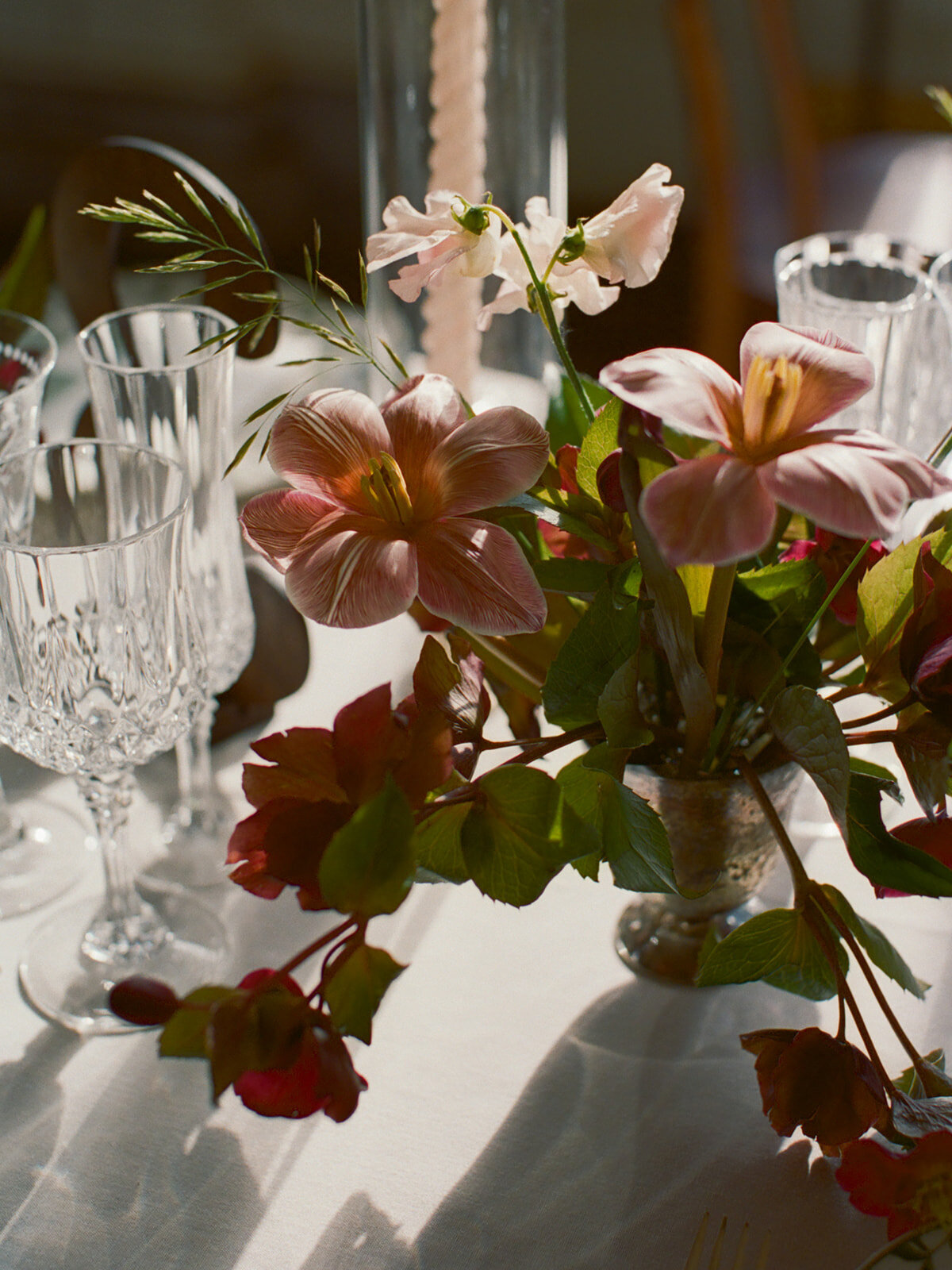 Faye-Fern-Creative-Ruby-Olivia-Rae-Hersey-Eugen-Hotaj-Prospect-Park-Boathouse-Wedding-Reception-Details-08