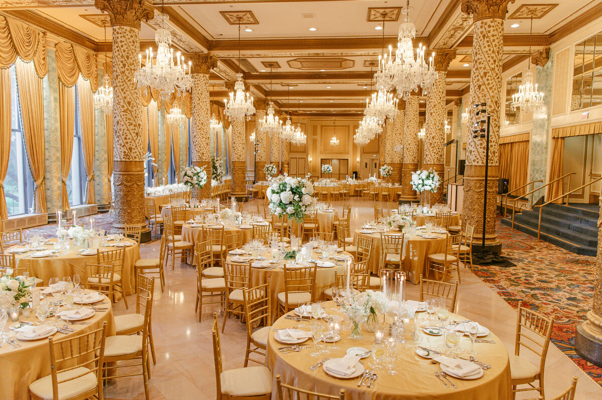Chicago luxury editorial wedding photographer (The Drake hotel Princess Diana Suite Milton Lee Olive Park) 14-31