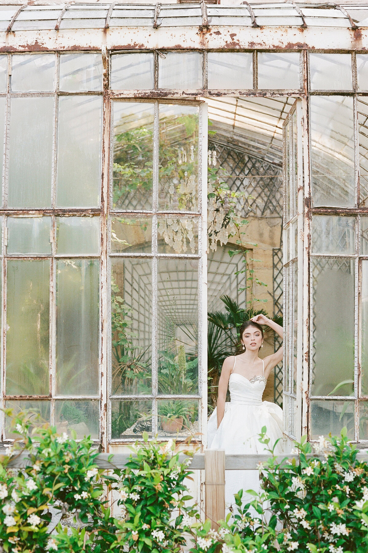 Chateau-de-Villette-Molly-Carr-Photography-Bride-Groom-14