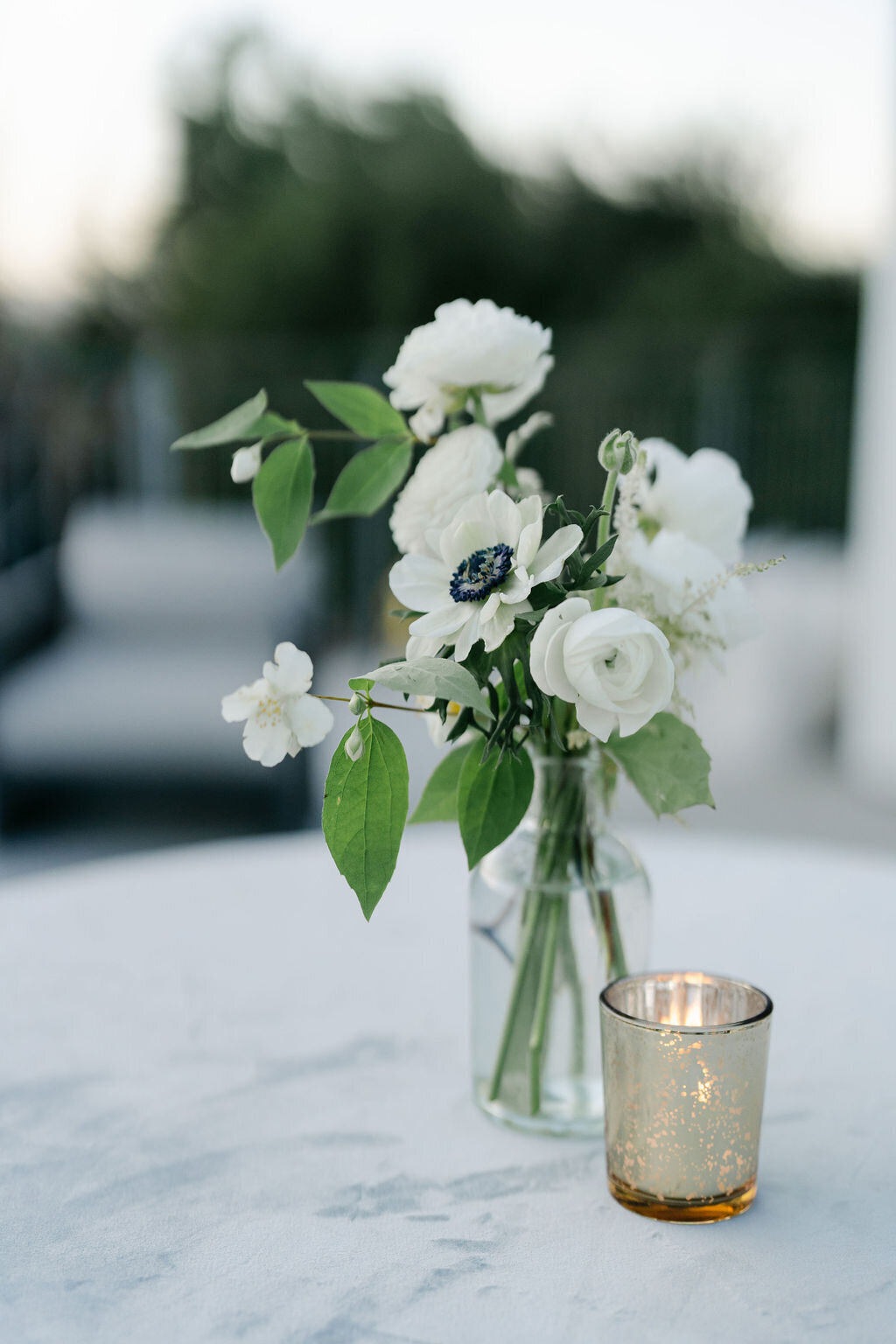 anemone, Bud vase, cocktail arrangement 