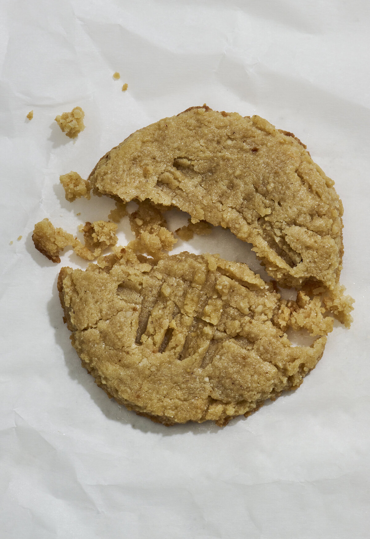 peanut butter vegan cookie for doughy
