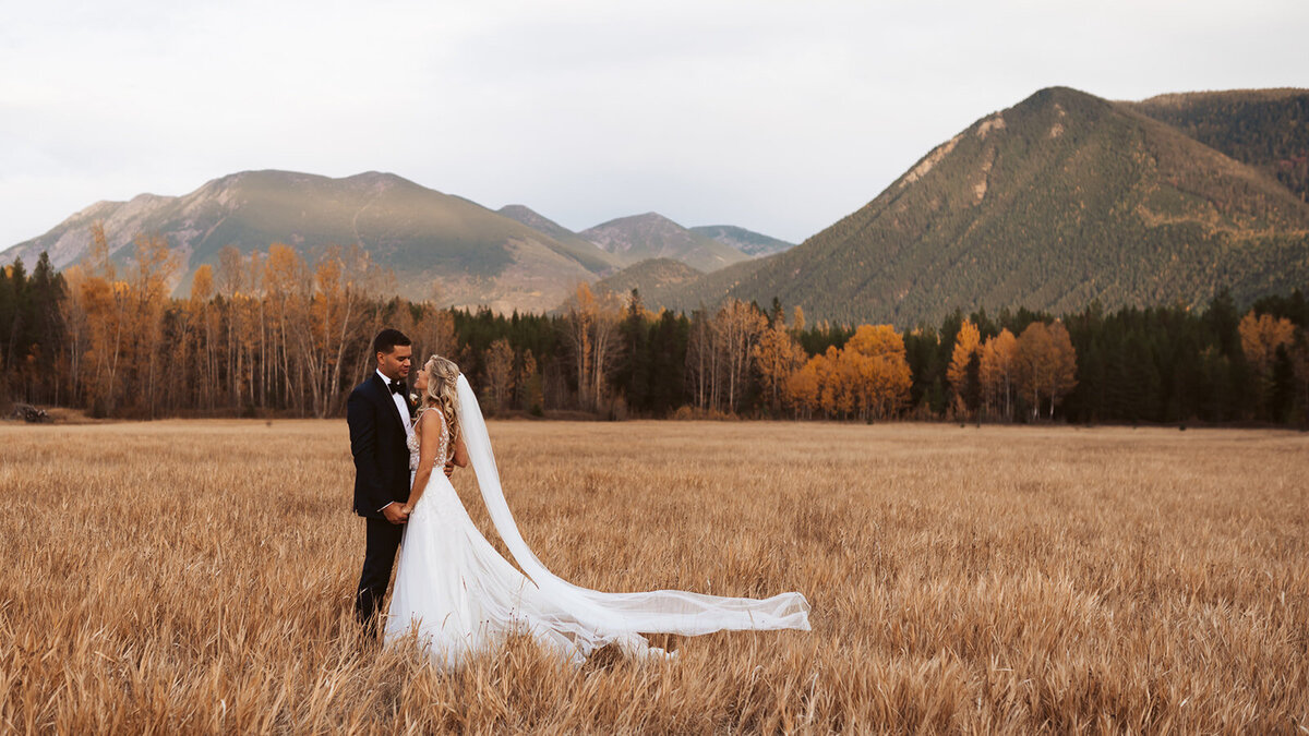 montana field wedding bride groom photography