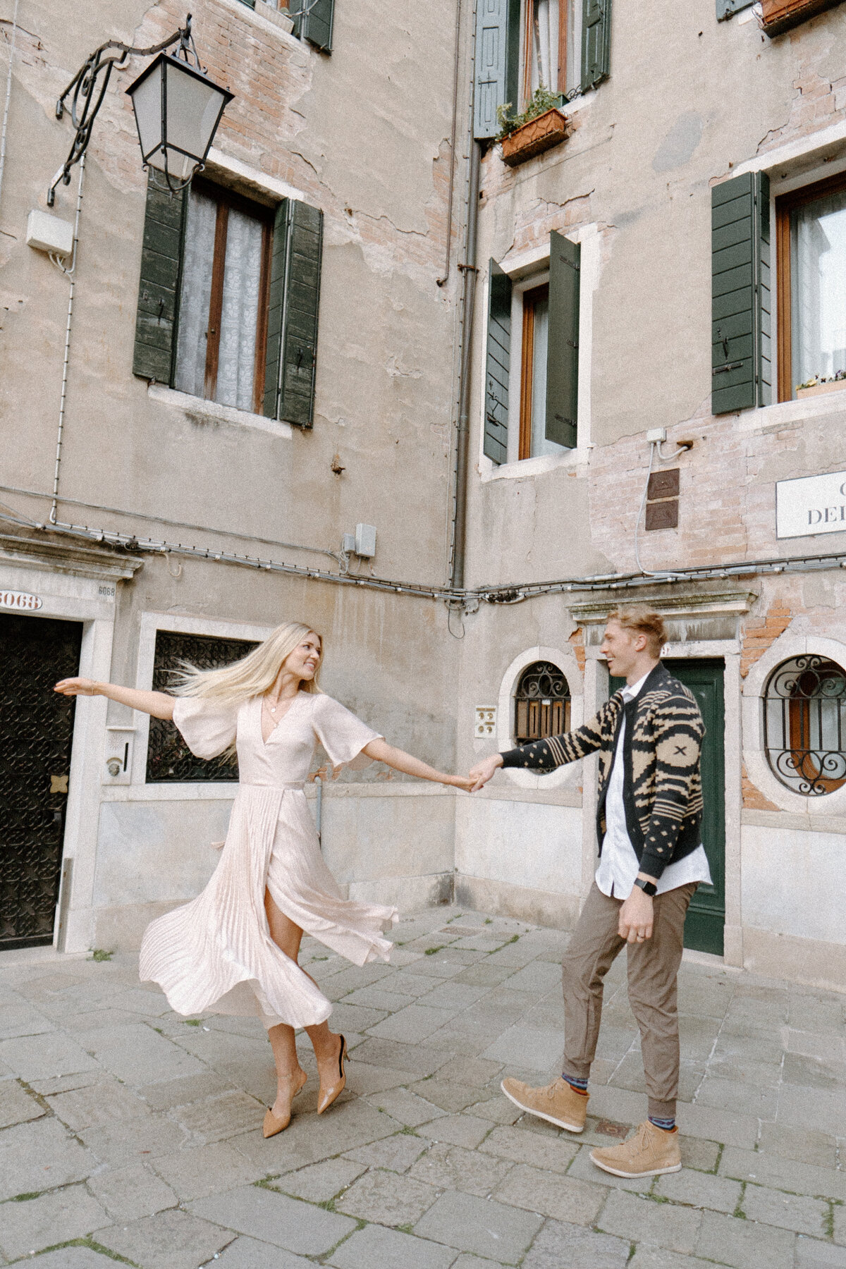 Documentary-Style-Editorial-Vogue-Italy-Destination-Wedding-Leah-Gunn-Photography-25