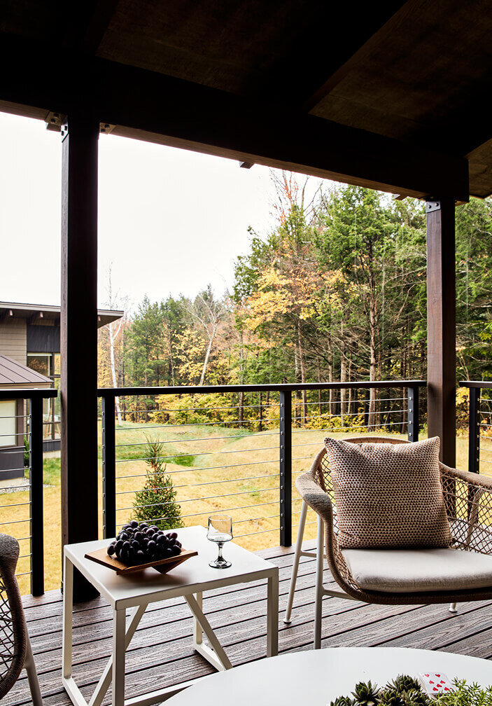 vermont-covered-porch-outdoor-furniture-interior-designers