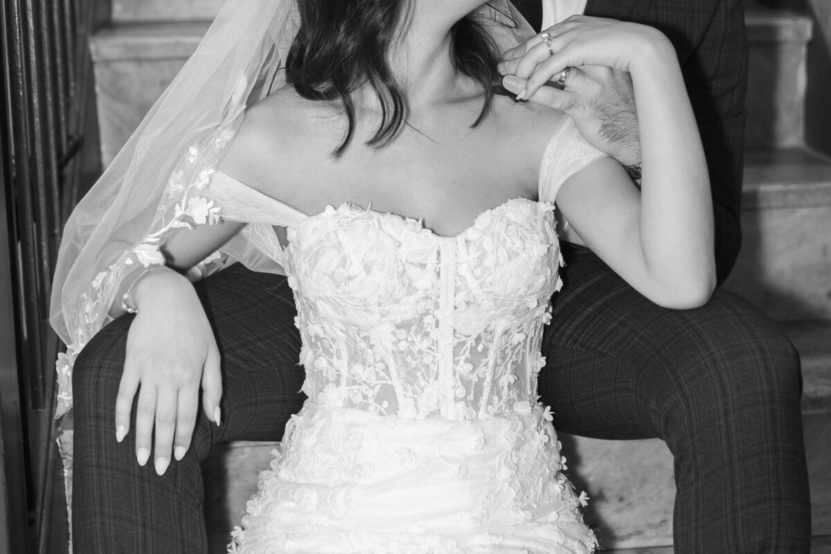 Detroit wedding photographer Savvy Shoots Photography