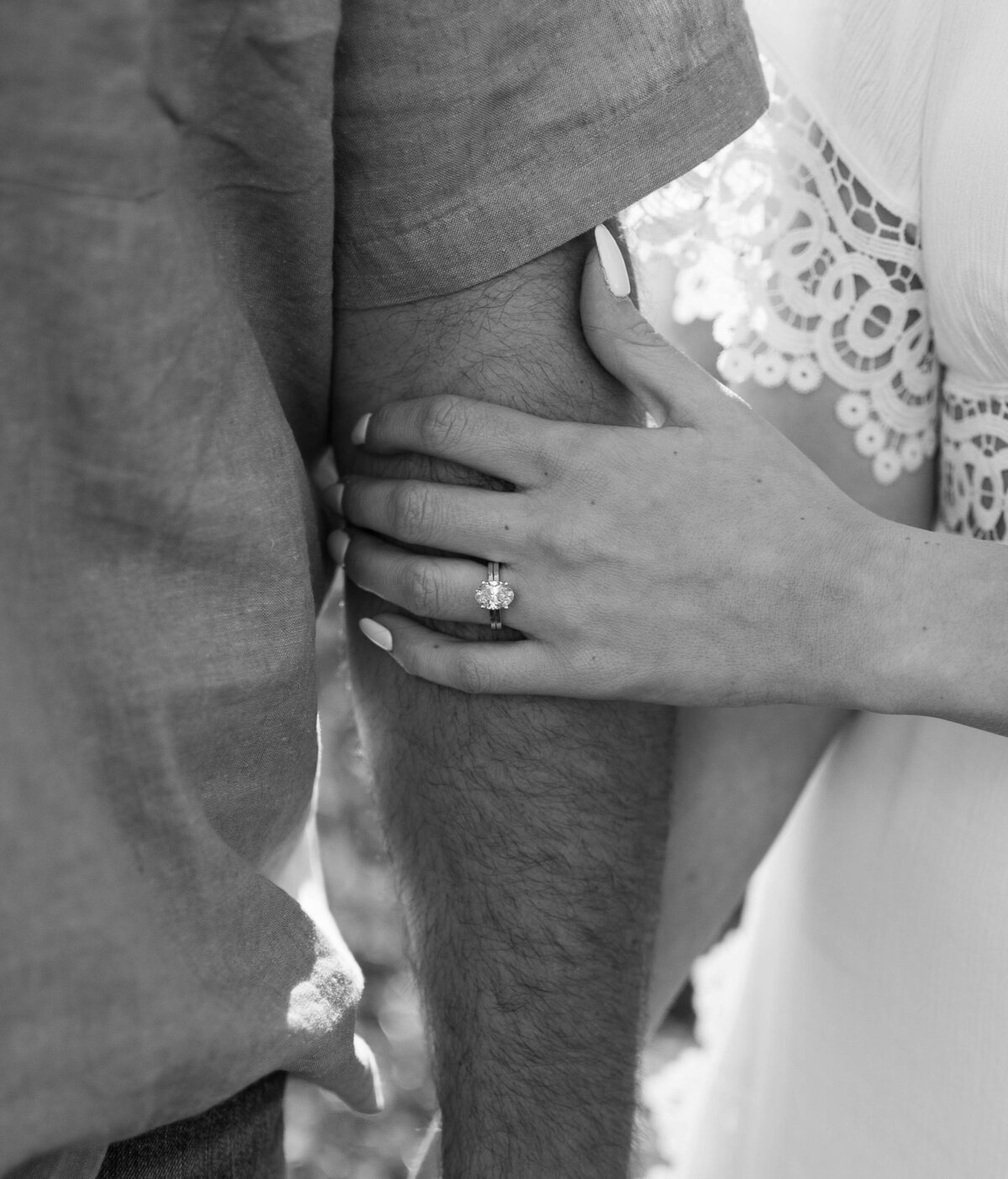 Taylor Elizabeth Photography Weddings and Lifetyle Photographer in Indiana Engagement Photo 4