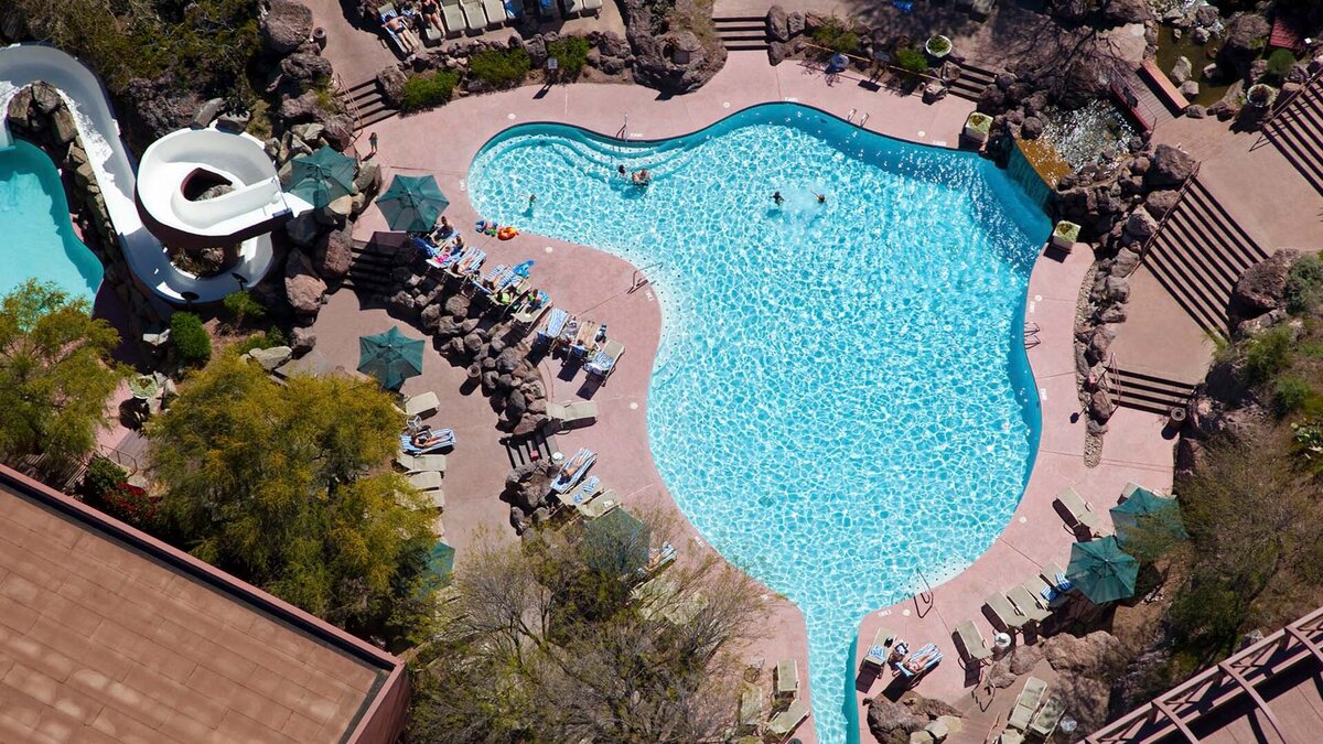 Marriott Phoenix Buttes overhead pool